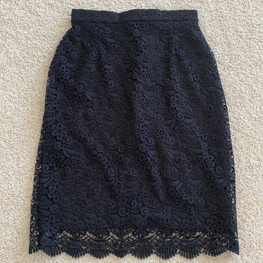 Uniqlo Black Lace Pencil Skirt - Size Small